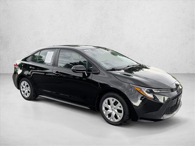Used 2021 Toyota Corolla LE image 3