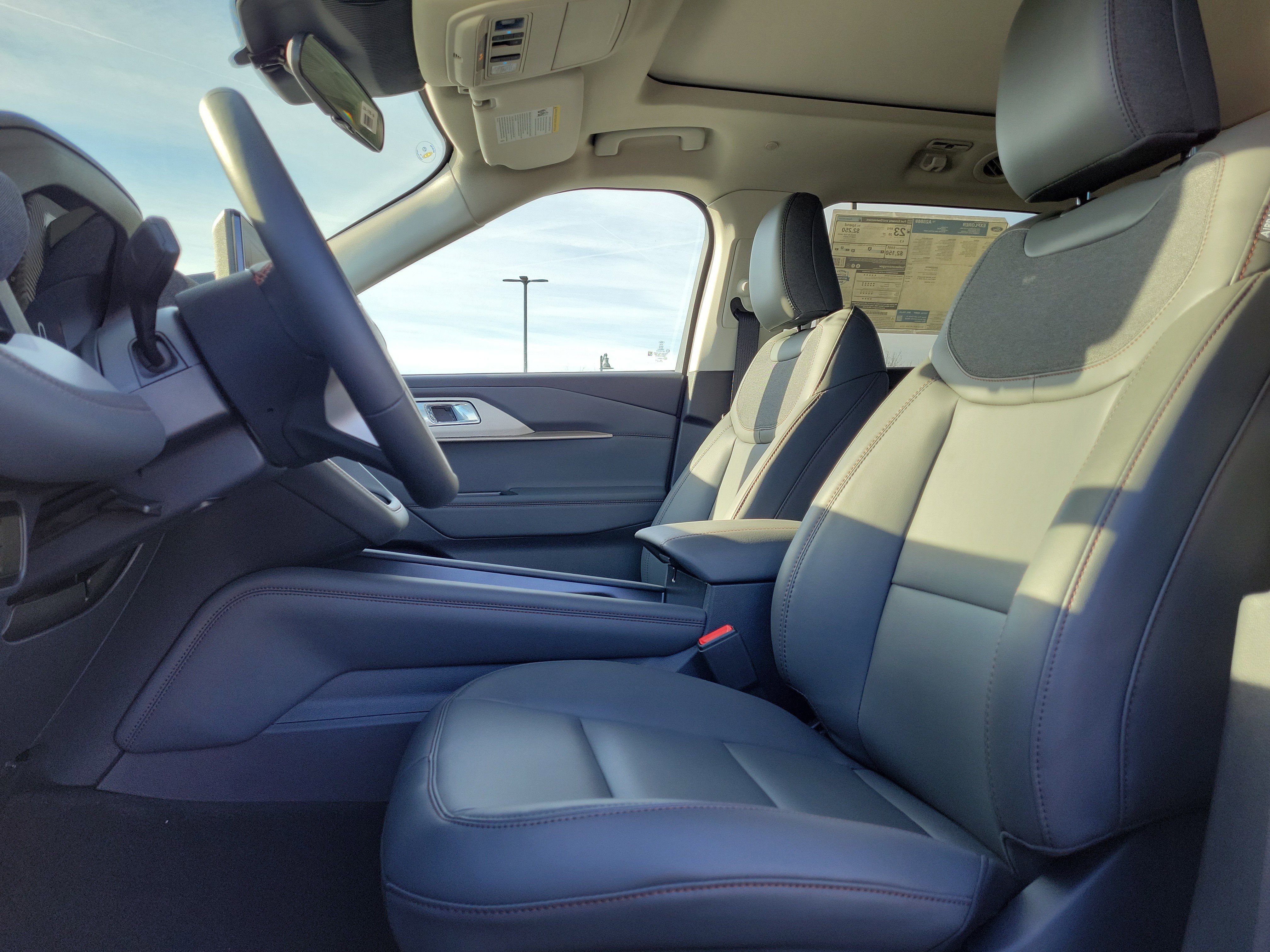 New 2026 Ford Explorer Active image 21