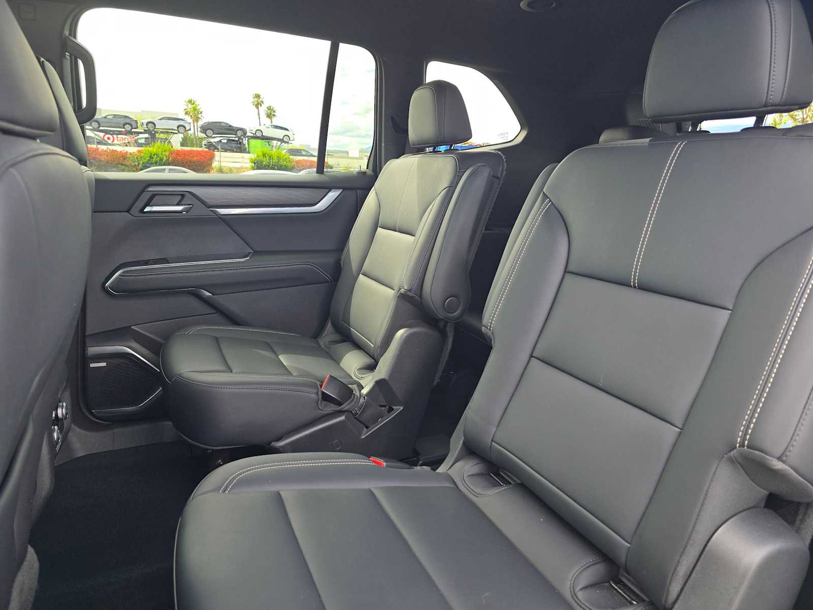 Used 2024 GMC Acadia Elevation image 19