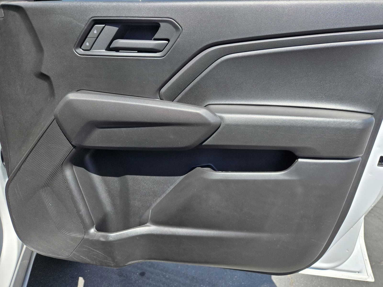 Used 2025 Chevrolet Colorado Trail Boss AWD/4WD image 32