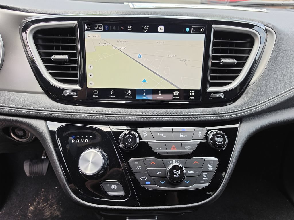 New 2027 Chrysler Pacifica Select w/ Family Tech Group FWD image 21