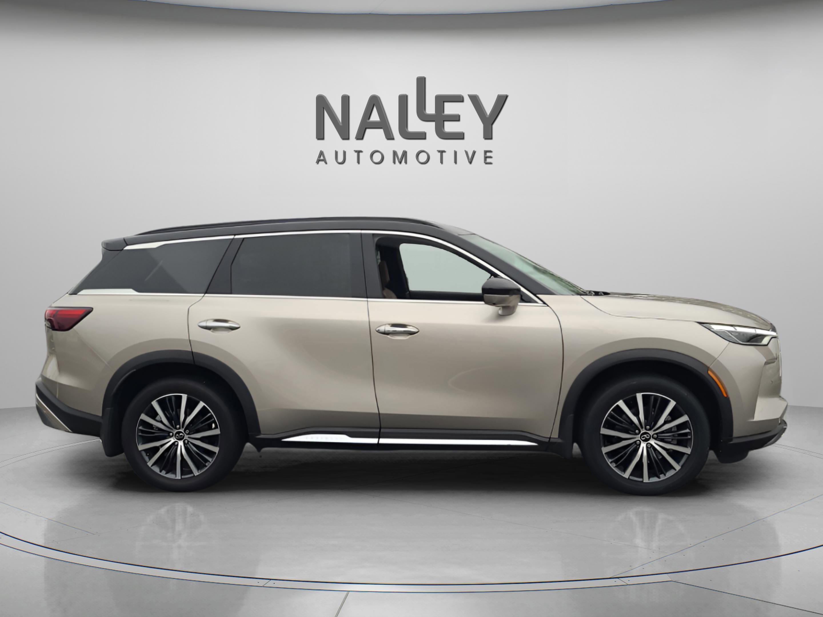 Used 2024 INFINITI QX60 Autograph w/ Cargo Package image 6