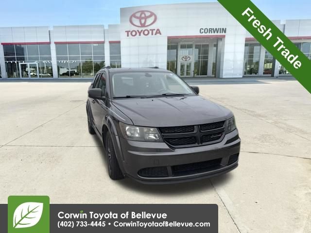 Used 2018 Dodge Journey SE w/ Blacktop Package FWD image 1