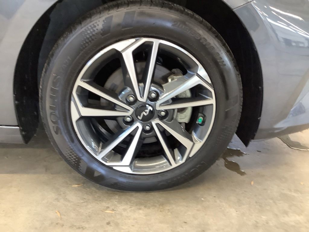 Used 2023 Kia Forte LXS FWD image 22