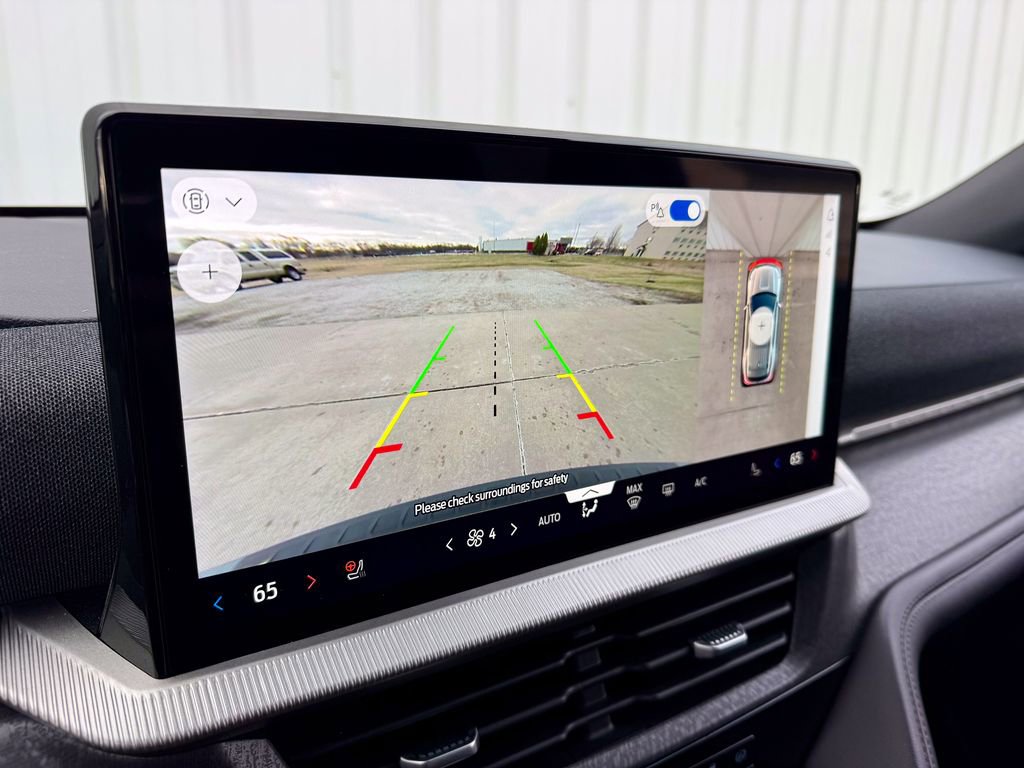 Certified 2025 Ford Explorer Platinum w/ LUX Leather Package image 30