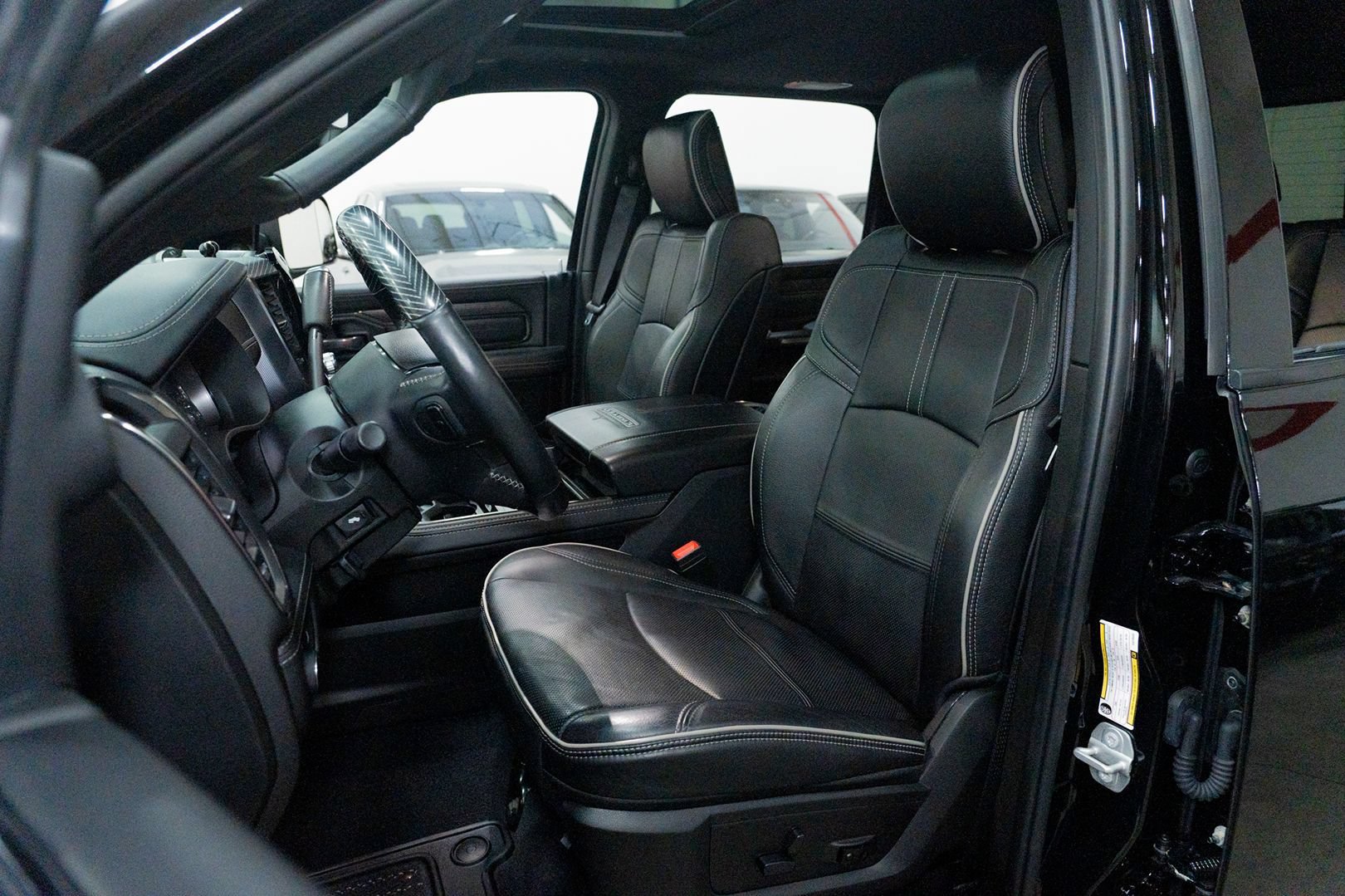Used 2020 RAM 3500 Limited AWD/4WD image 31