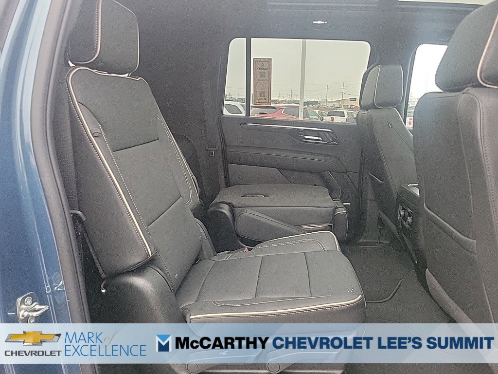 New 2026 Chevrolet Suburban Premier AWD/4WD image 13