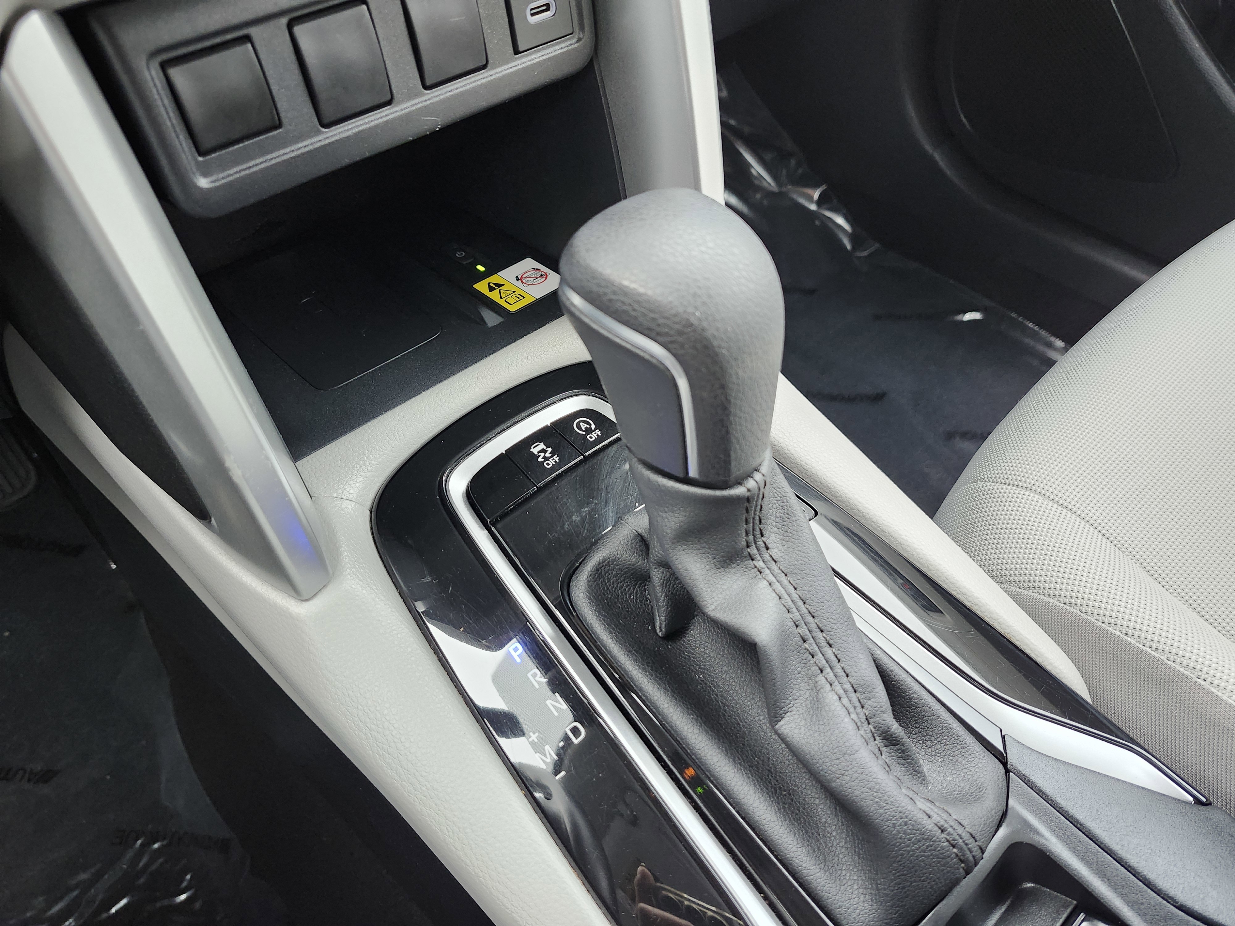 Used 2023 Toyota Corolla Cross LE w/ Black Badges Package (TMS) AWD/4WD image 8