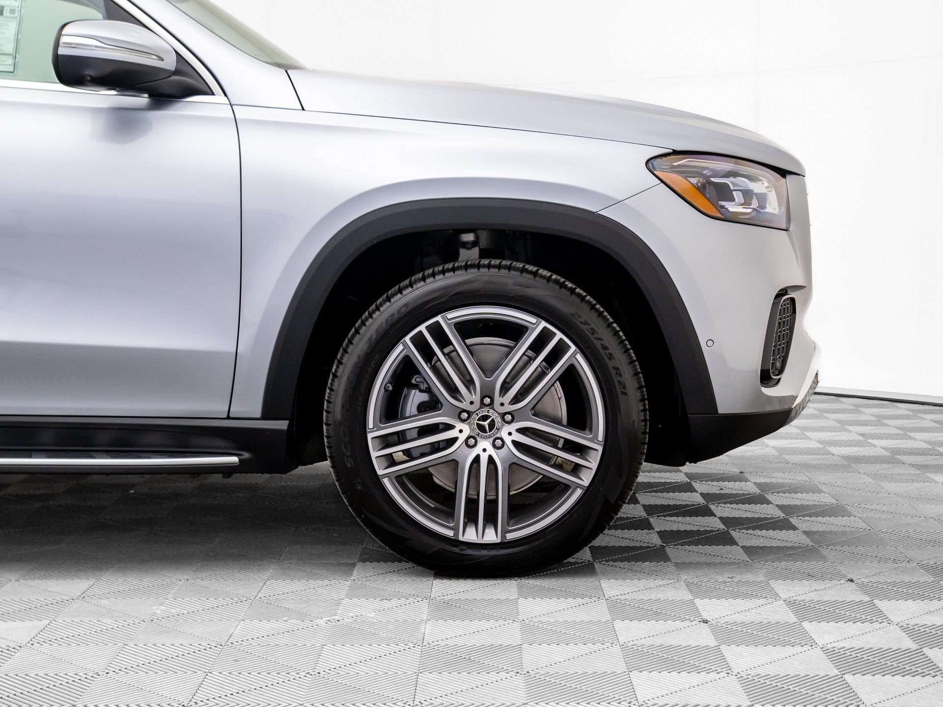 New 2026 Mercedes-Benz GLS 450 4MATIC image 37