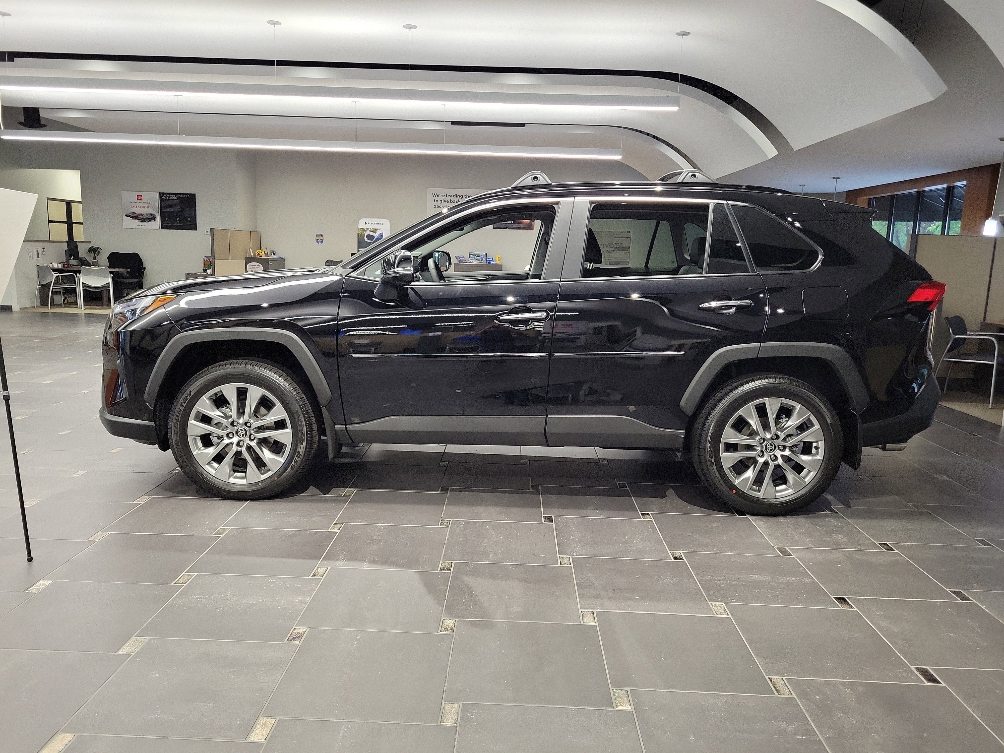 Certified 2025 Toyota RAV4 Limited image 5