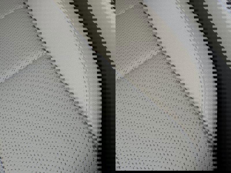 New 2025 Lincoln Aviator AWD image 16