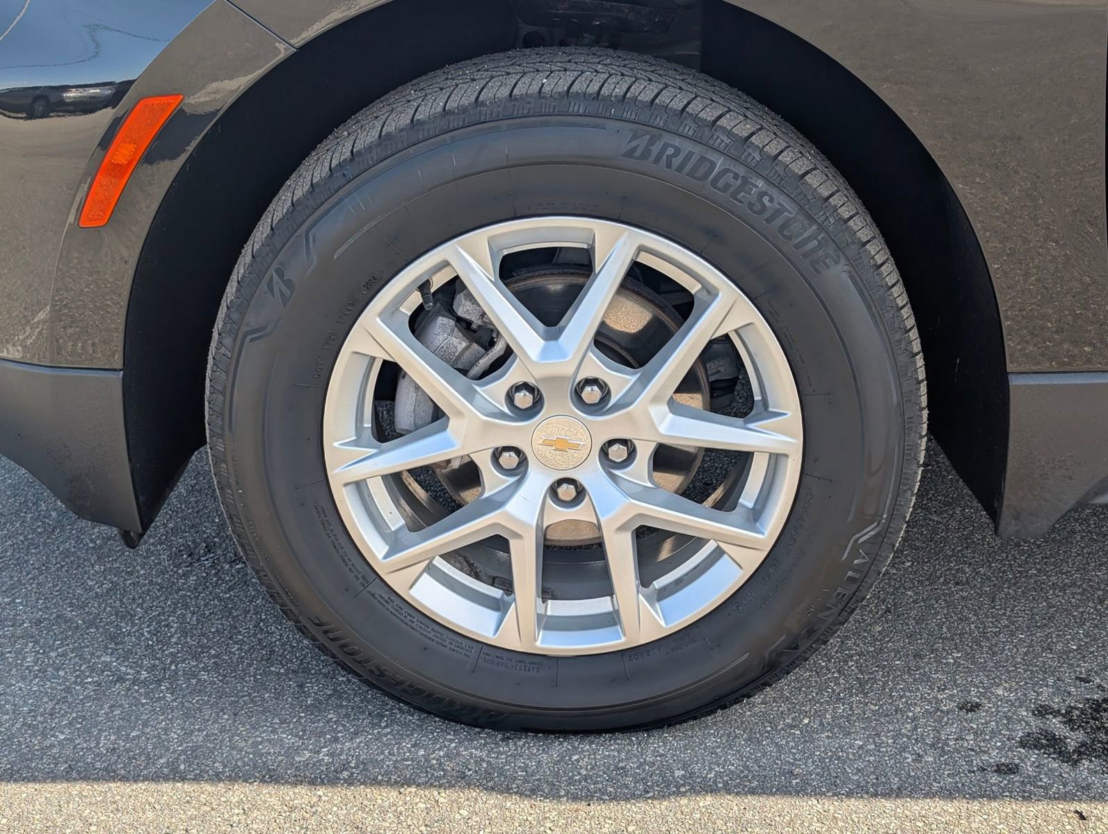 Used 2024 Chevrolet Equinox LT image 37