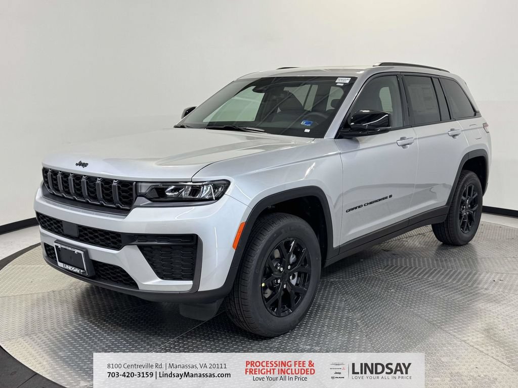 New 2026 Jeep Grand Cherokee Altitude AWD/4WD image 4