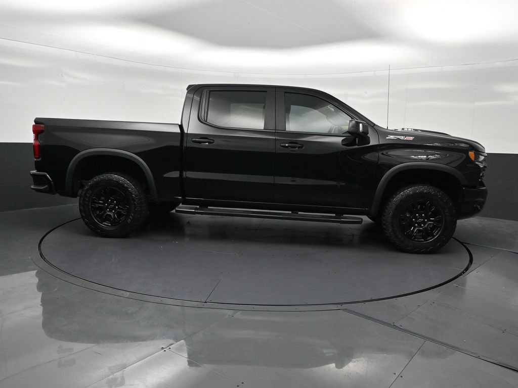 Used 2023 Chevrolet Silverado 1500 ZR2 w/ Technology Package AWD/4WD image 7