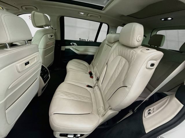 Used 2022 BMW X7 xDrive40i w/ Premium Package AWD/4WD image 25