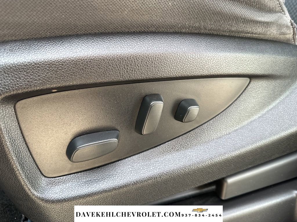 Used 2018 Chevrolet Silverado 1500 LT w/ LT Eassist Package image 12