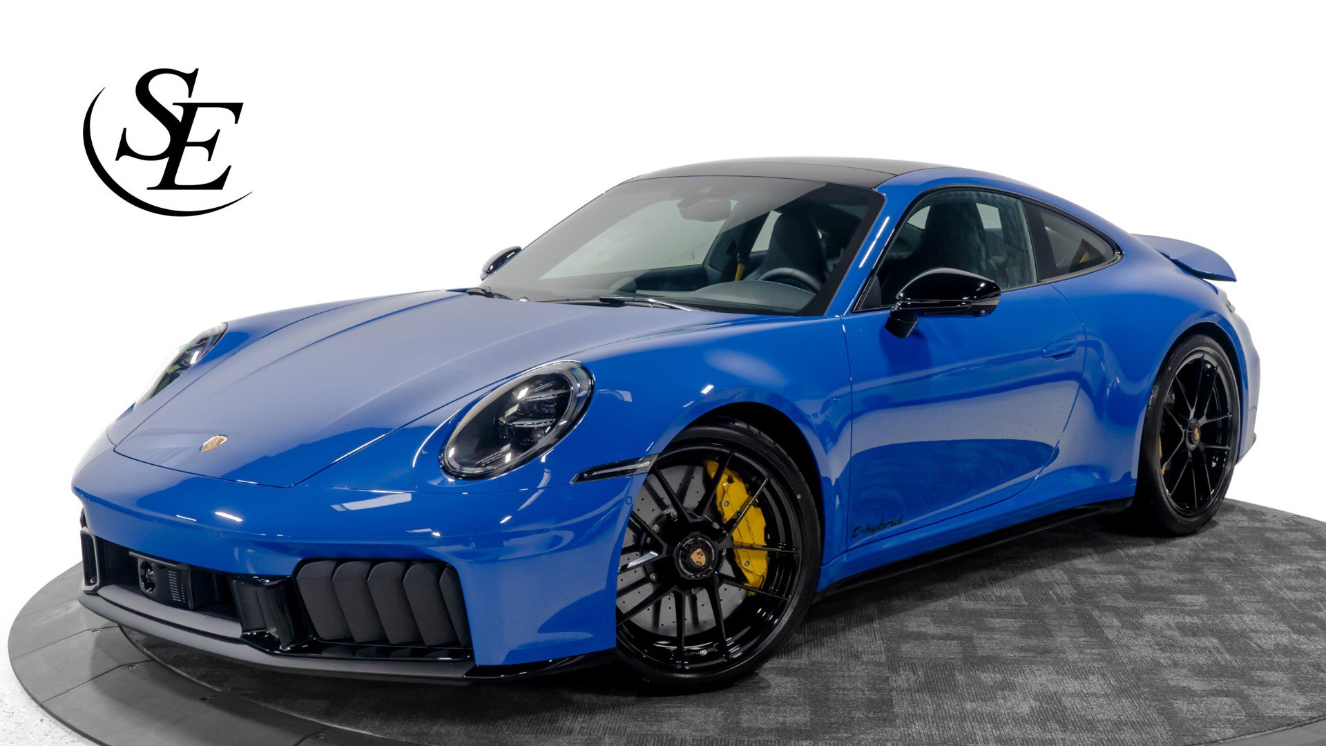 Used 2026 Porsche 911 Carrera GTS image 2