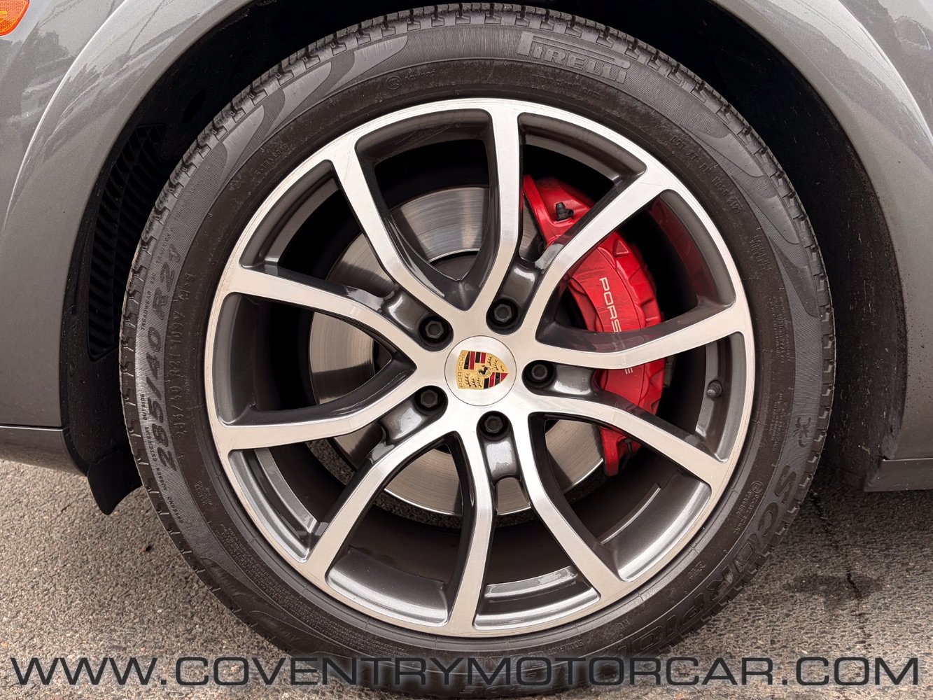 Used 2022 Porsche Cayenne GTS AWD/4WD image 8