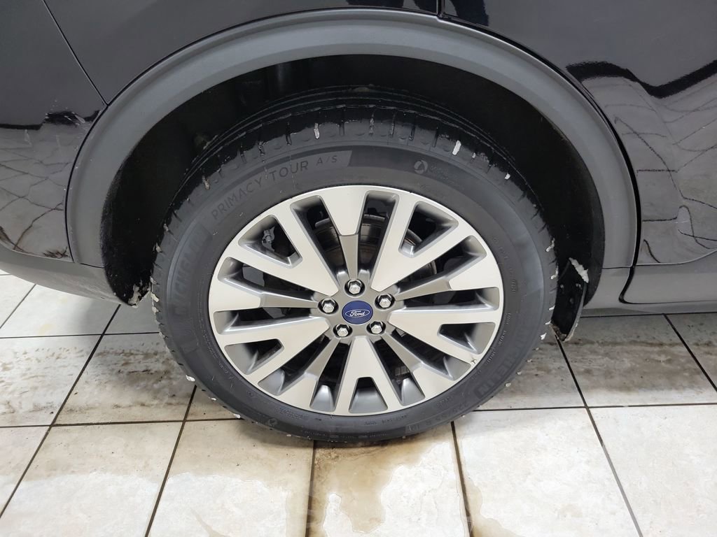 Used 2022 Ford Escape Titanium image 51
