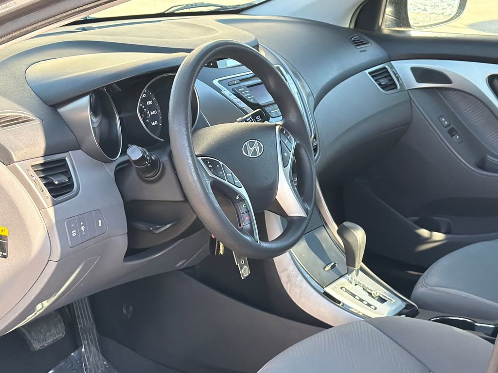 Used 2012 Hyundai Elantra GLS w/ Preferred Pkg 3 image 9