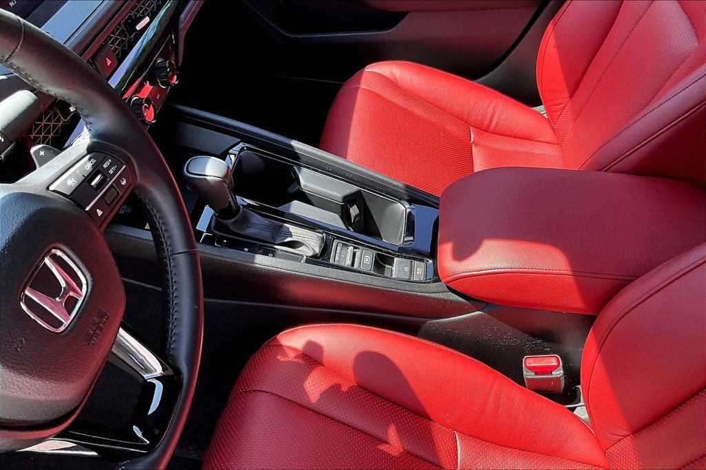 Used 2025 Honda Accord Sport image 15