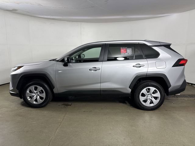 Used 2024 Toyota RAV4 LE image 29