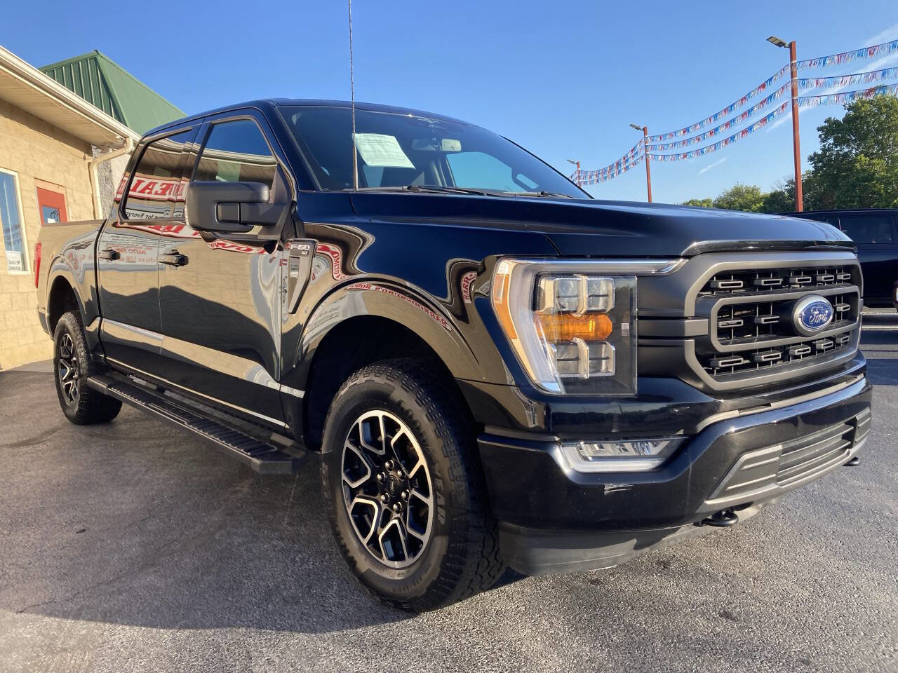 Used 2023 Ford F150 XLT w/ Equipment Group 302A High image 4