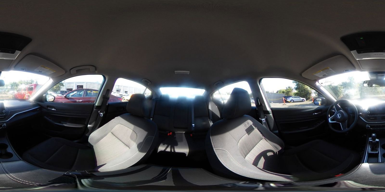 Used 2025 Nissan Altima 2.5 SV FWD image 42