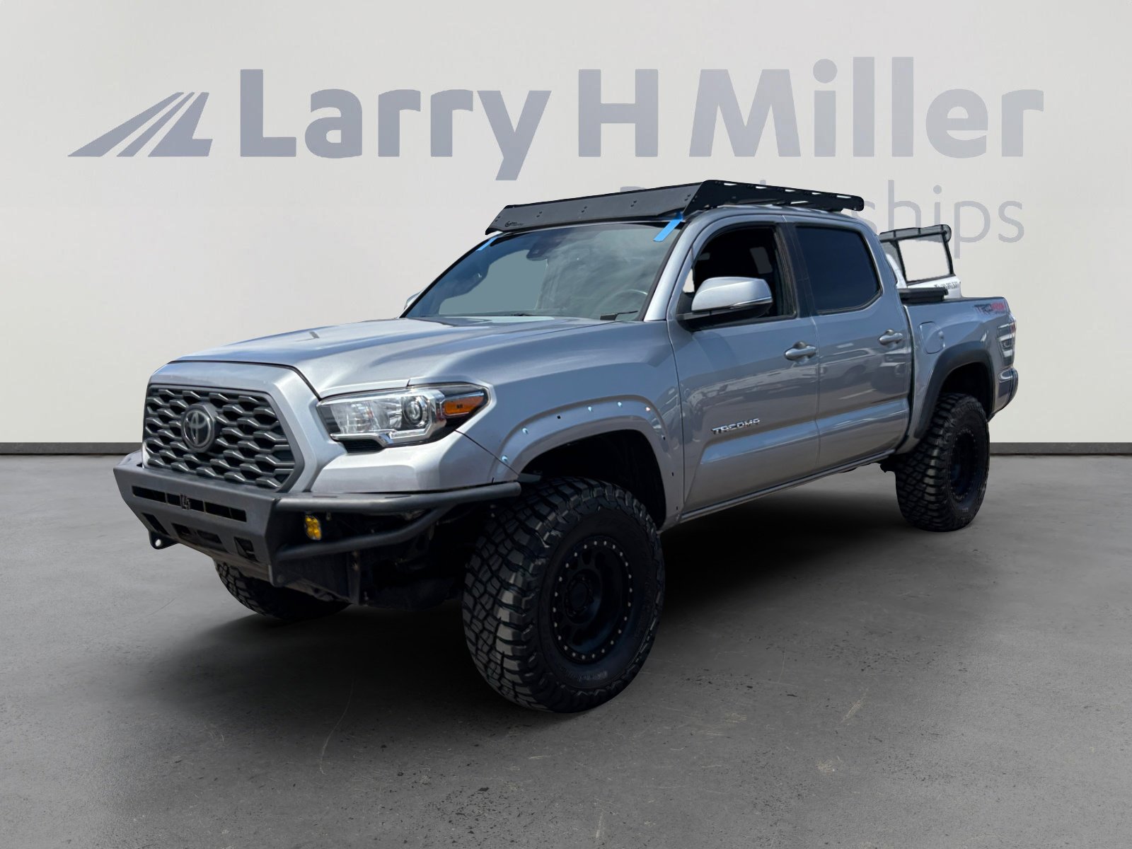 Used 2020 Toyota Tacoma TRD Off-Road w/ Technology Package image 1
