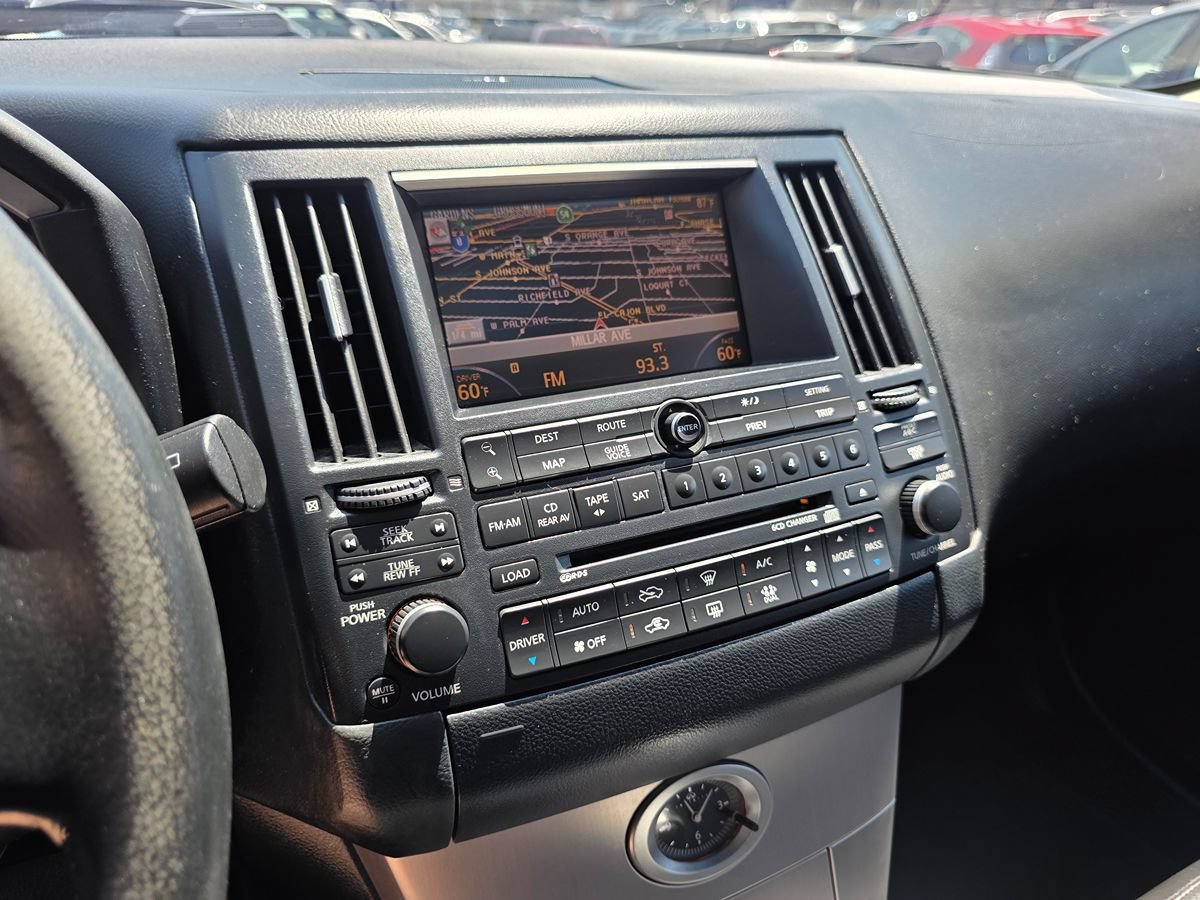 Used 2005 INFINITI FX35 2WD w/ (U01) Technology Pkg image 32