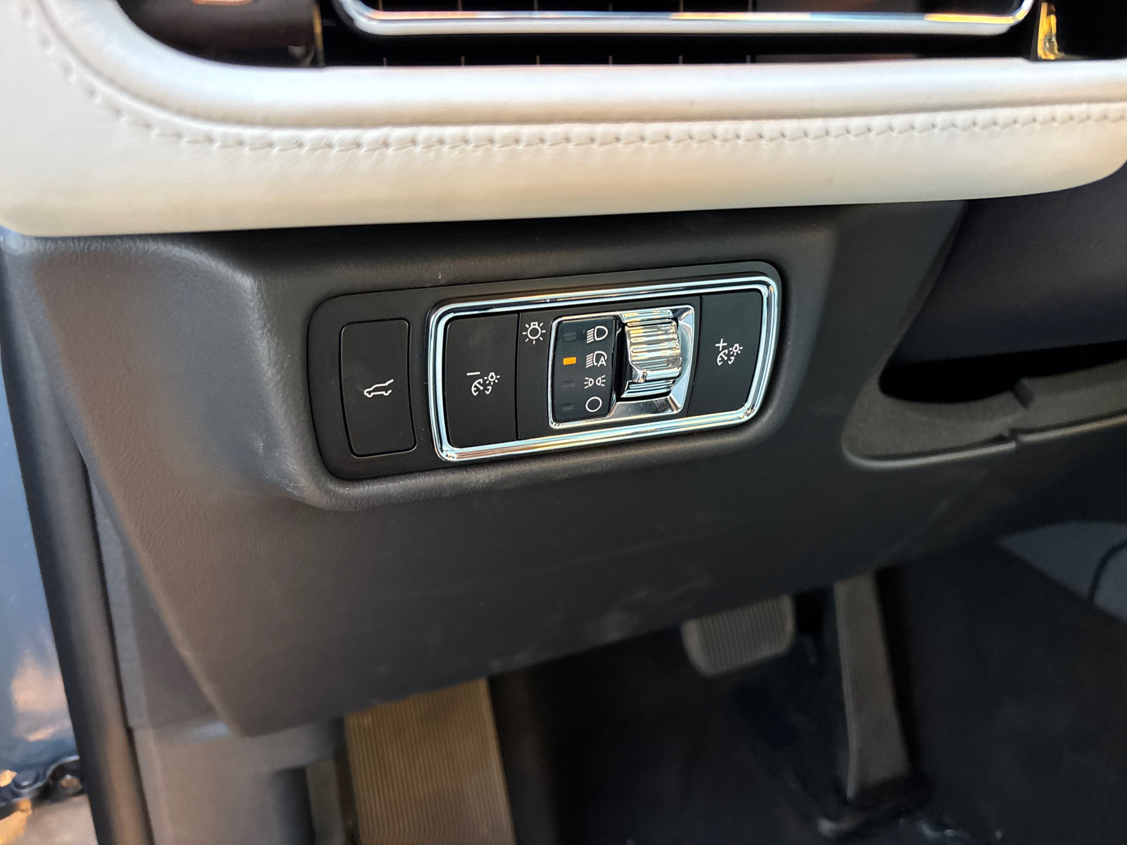 New 2026 Lincoln Aviator Black Label w/ Dynamic Handling Package AWD/4WD image 13