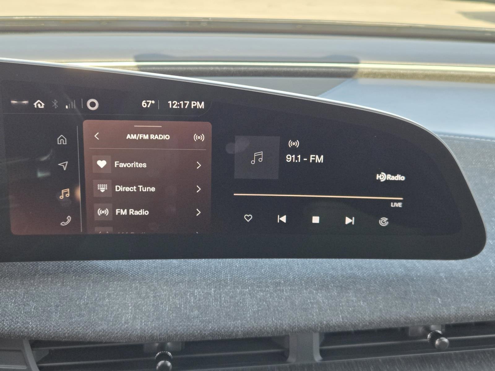 Used 2024 Lucid Air Pure image 12