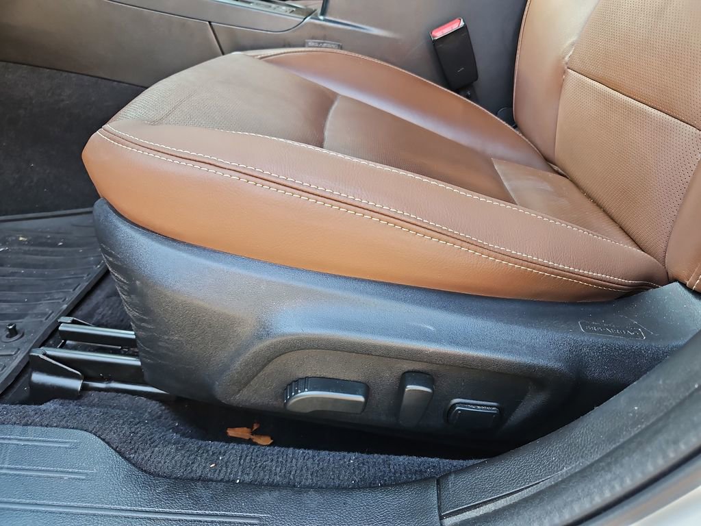 Used 2017 Subaru Outback 3.6R Touring image 27