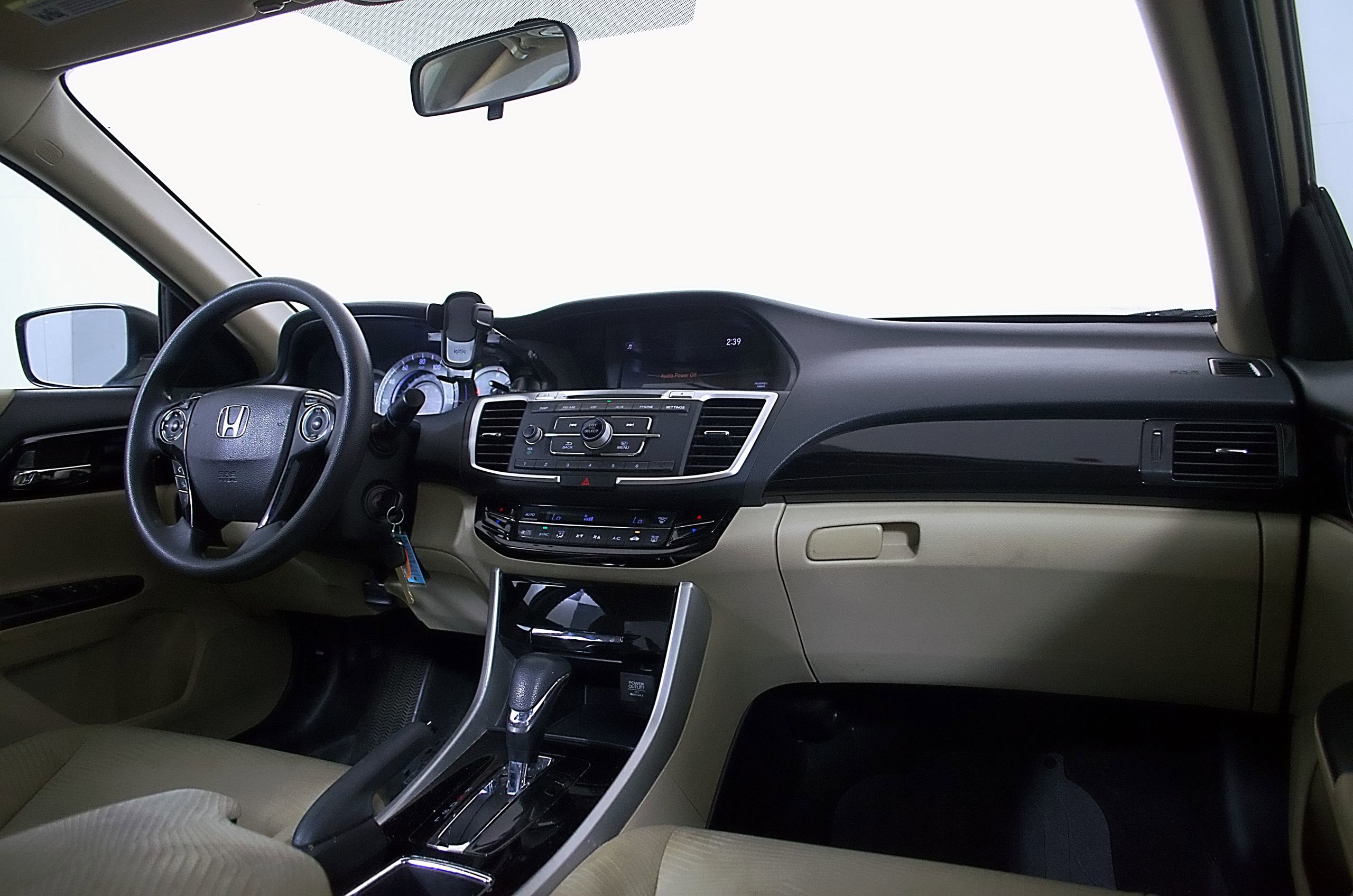 Used 2016 Honda Accord LX image 22