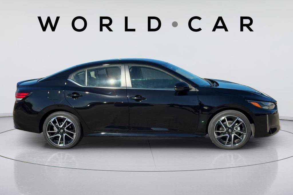 Used 2025 Nissan Sentra SR image 16