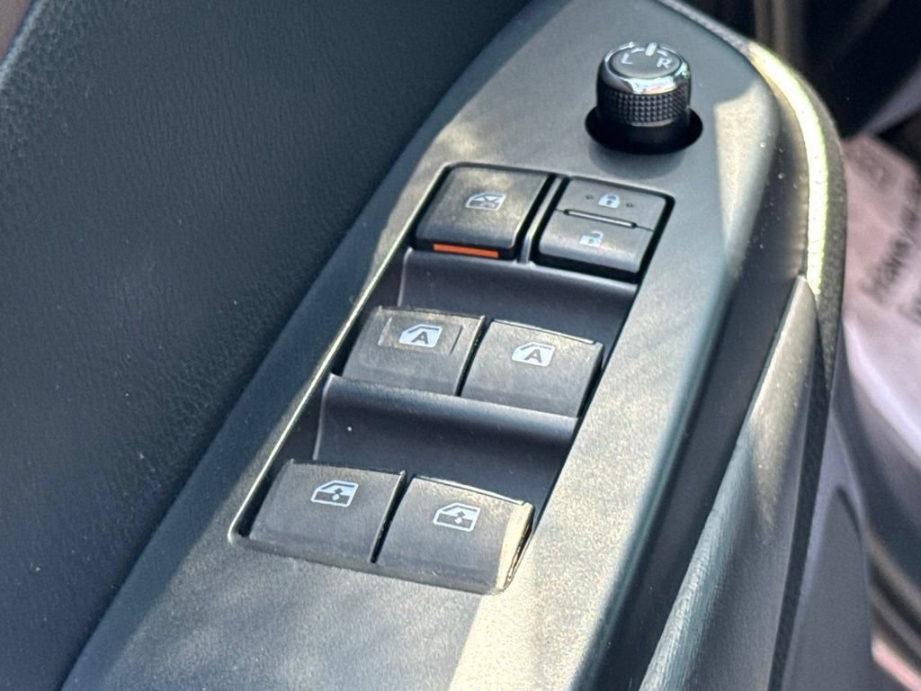 Certified 2019 Toyota Highlander Plus w/ Carpet Mat Package (TMS) AWD/4WD image 21