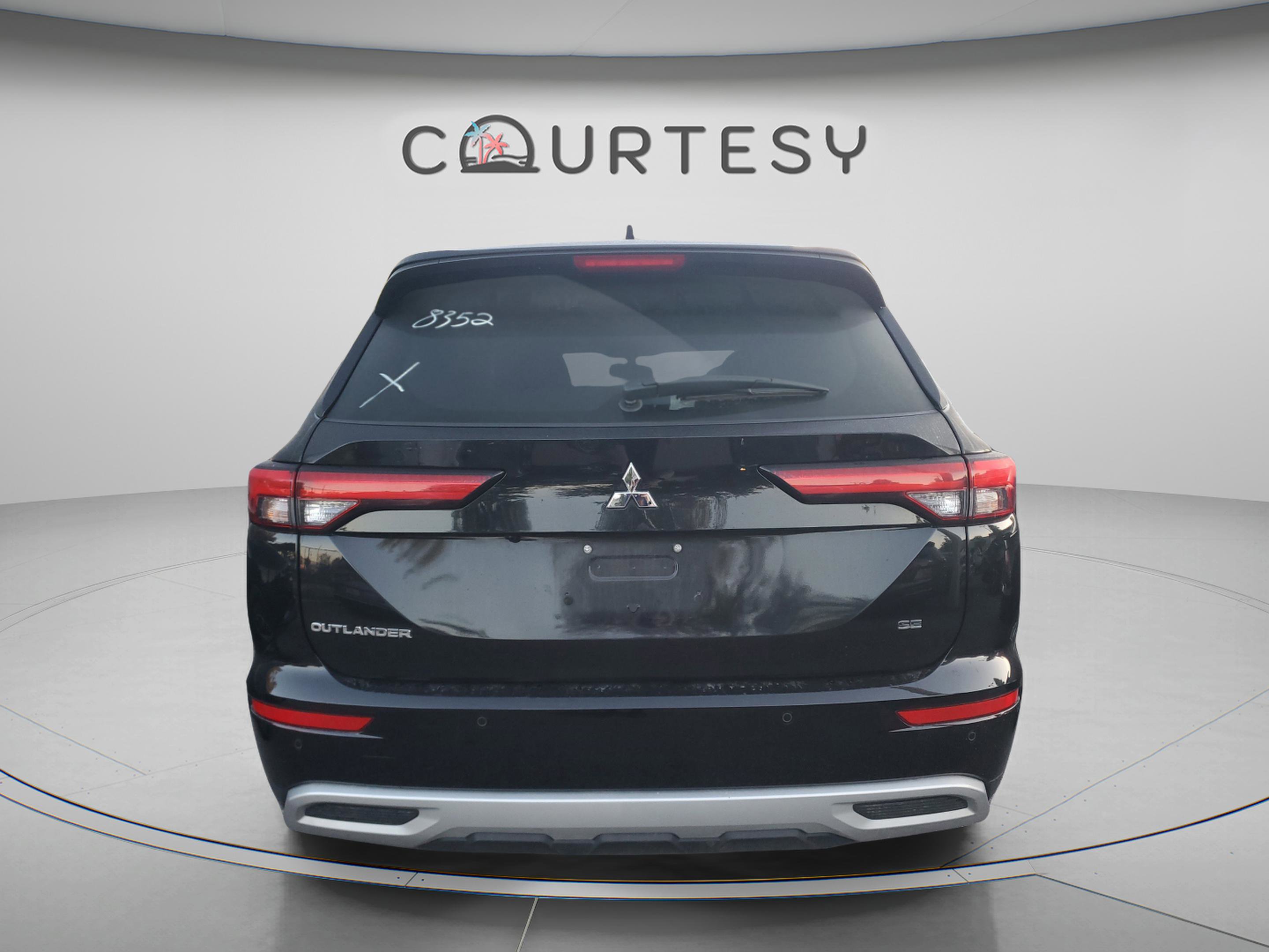 Used 2024 Mitsubishi Outlander SE FWD image 11
