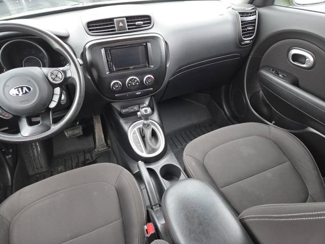 Used 2018 Kia Soul FWD image 25