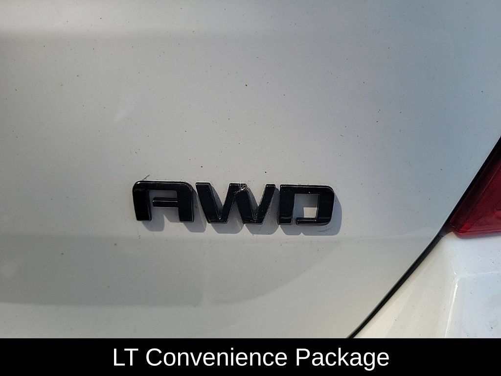 Used 2018 Chevrolet Trax LT w/ Redline Edition AWD/4WD image 6