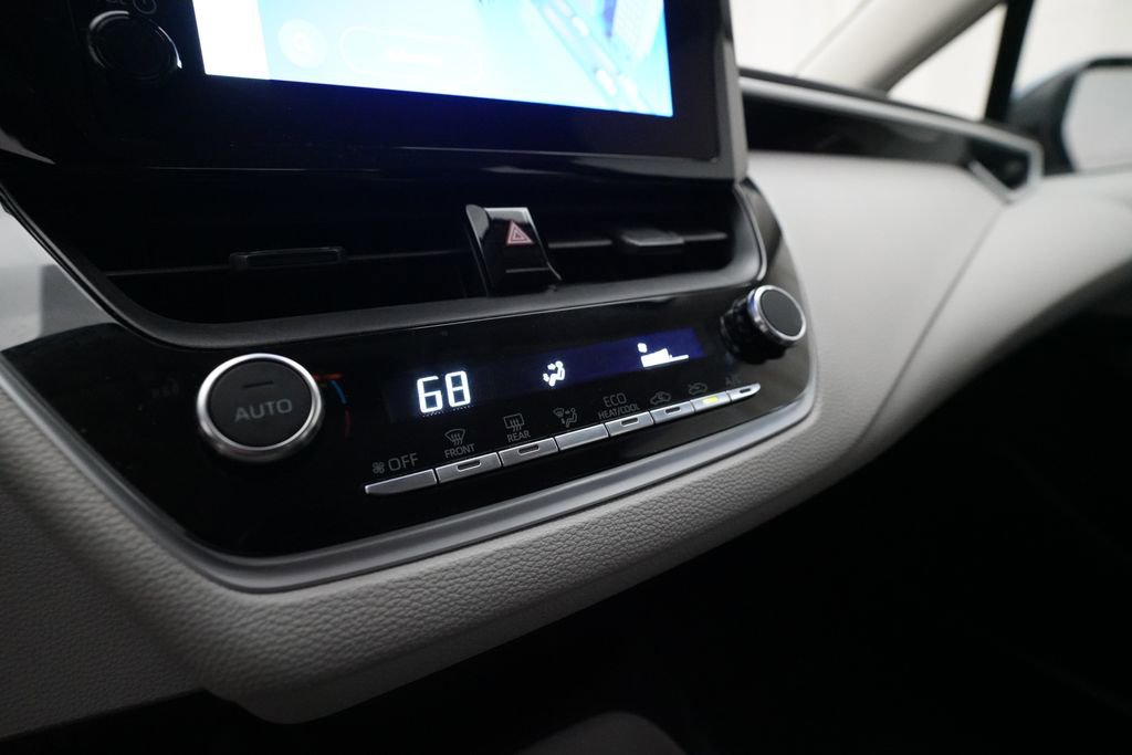 Used 2024 Toyota Corolla LE FWD image 20