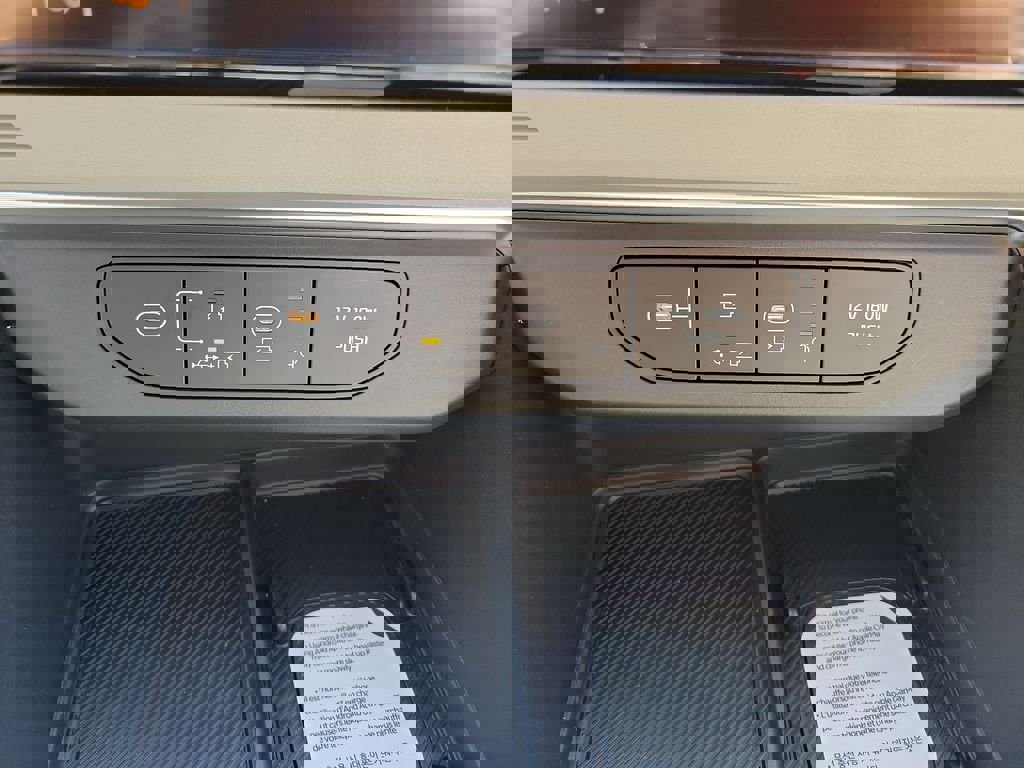 New 2026 Kia Carnival EX FWD image 35