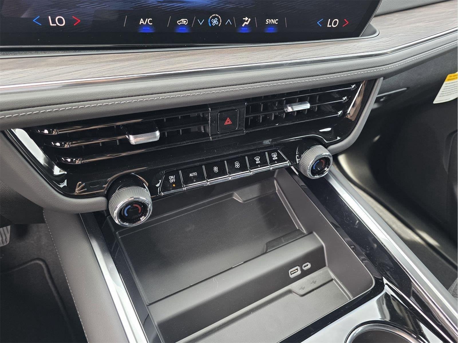 New 2026 Chevrolet Suburban LS RWD image 12