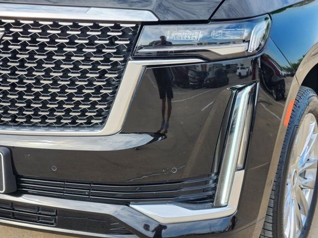 Used 2024 Cadillac Escalade ESV Premium Luxury w/ Performance Package image 17