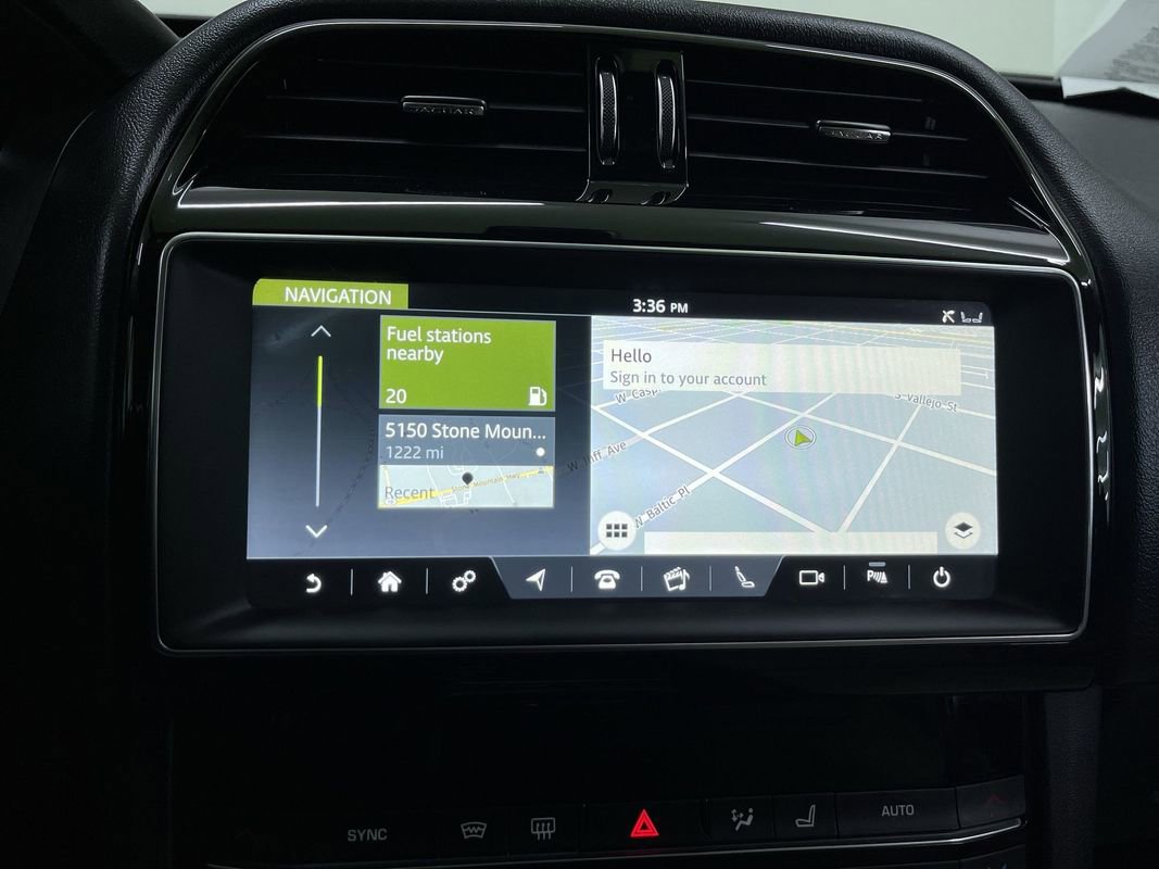 Used 2019 Jaguar F-PACE Premium image 23