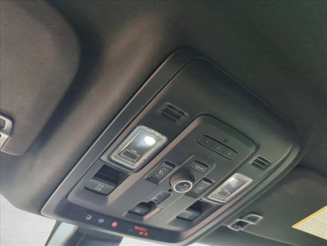 Used 2022 GMC Yukon Denali AWD/4WD image 12