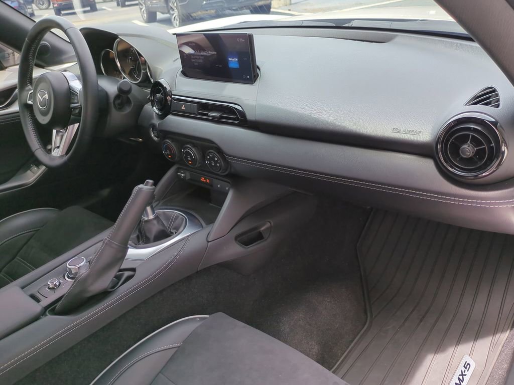Used 2024 MAZDA MX-5 Miata RF Club w/ Weather Package image 19