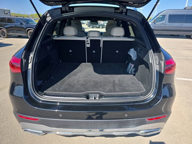 Used 2024 Mercedes-Benz GLC 300 4MATIC image 12
