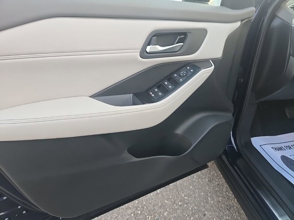 New 2026 Nissan Rogue SV image 11