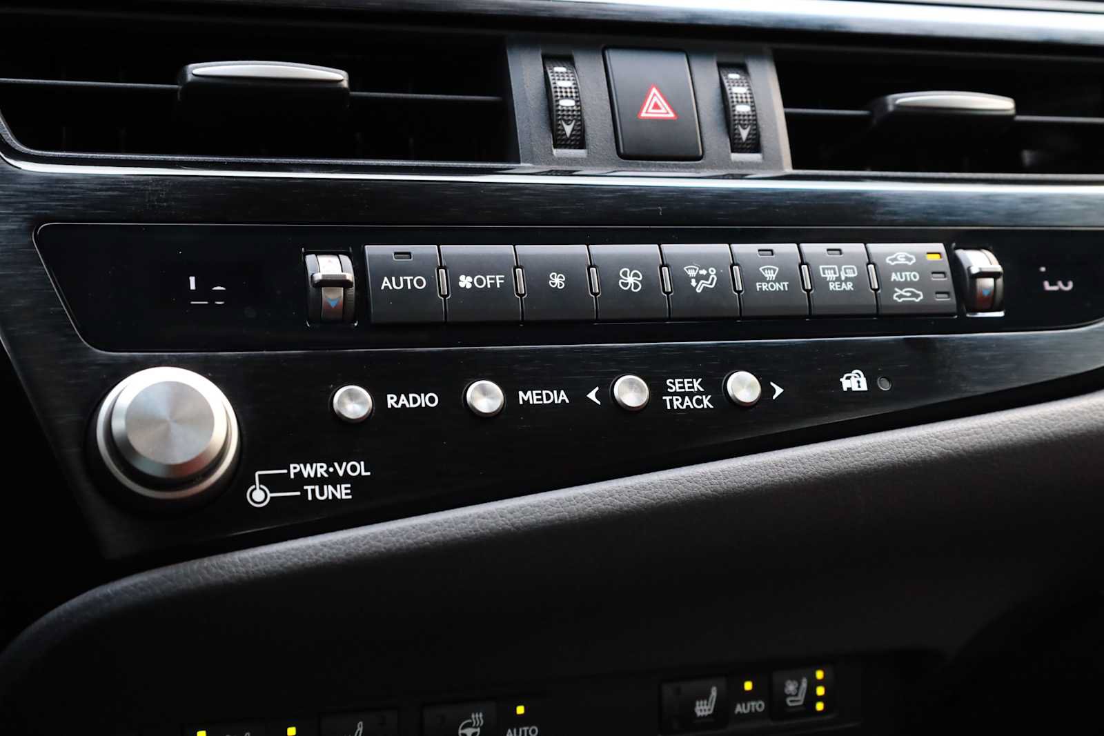 Used 2022 Lexus ES 300h F Sport w/ Accessory Package 2 FWD image 27