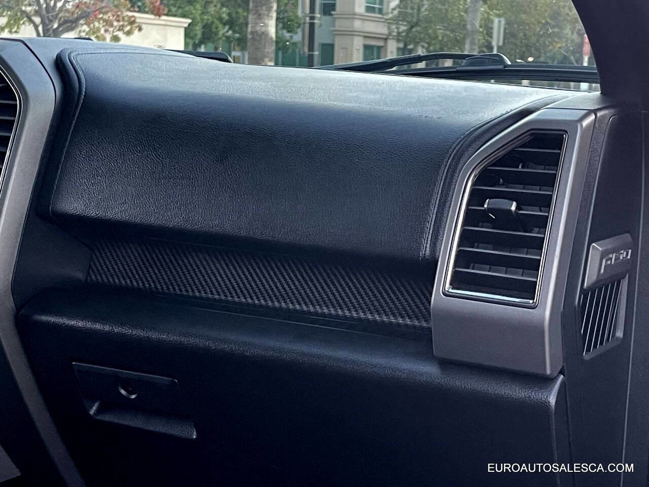 Used 2018 Ford F150 Raptor w/ Equipment Group 802A Luxury image 40